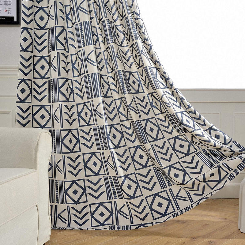 Jednoduché jednofarebné závesy s geometrickými vzormi